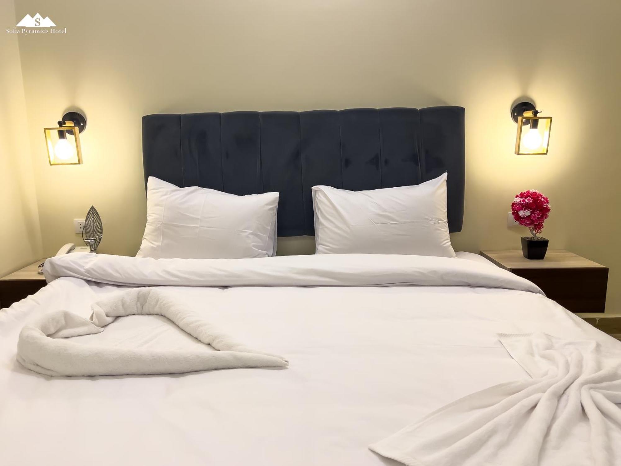 Kafret el-Gabal Sofia Pyramids Hotel المظهر الخارجي الصورة