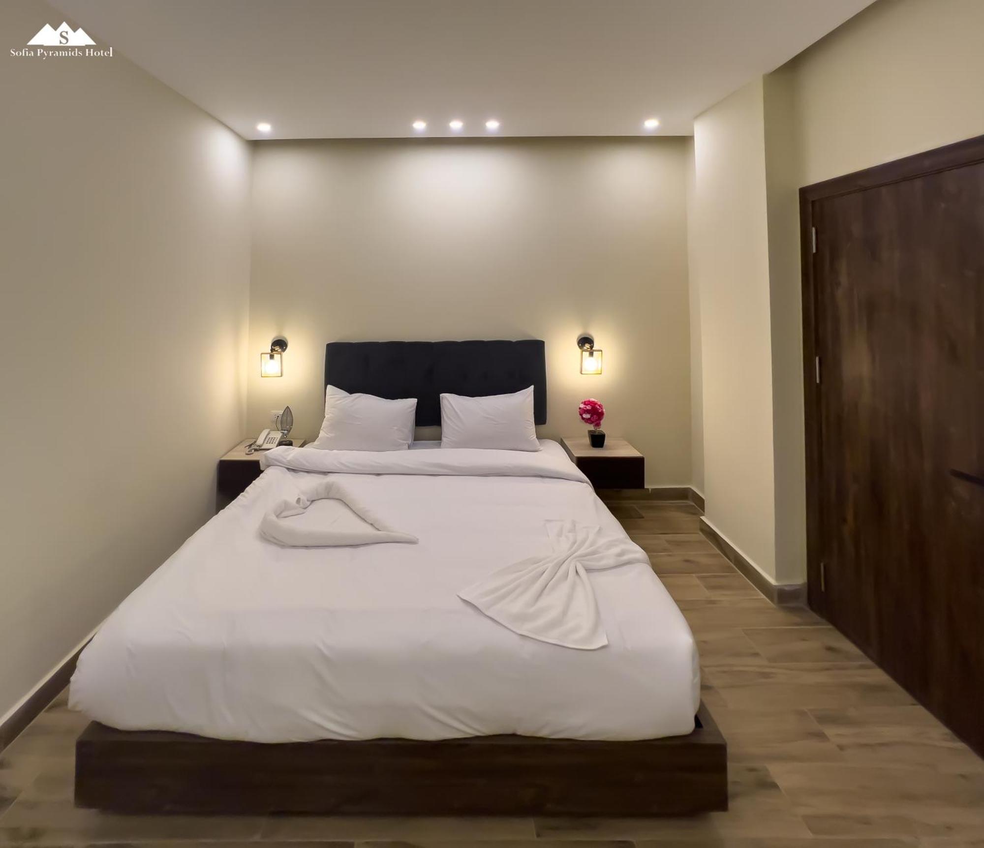 Kafret el-Gabal Sofia Pyramids Hotel المظهر الخارجي الصورة